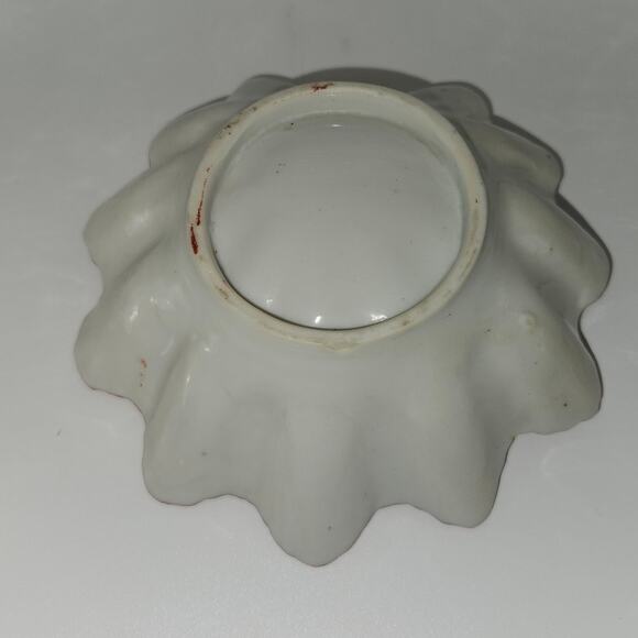 Vintage Japanese Imari Style Scalloped Shell Dish 5" Hand Painted Geisha Scene - Picture 2 of 2